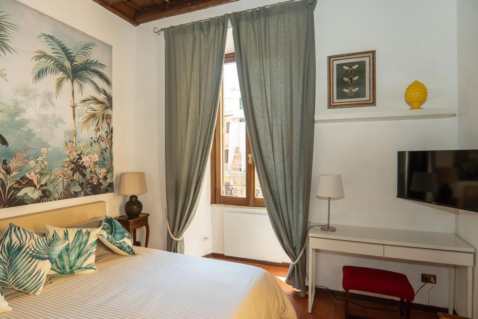 Antuela Pantheon — Photos 1